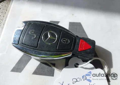 2012 Mercedes-Benz Glk 350 z USA, uszkodzony, nr VIN WDCGG5GB4CF848098